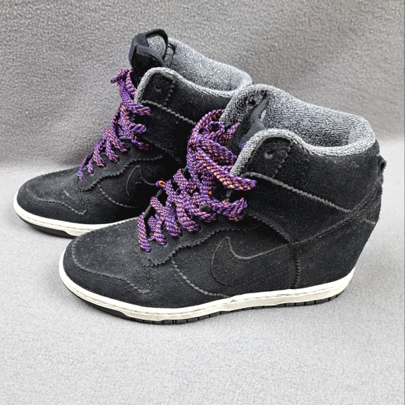 Nike Hidden Heel Women's Size 6.5 Sky Hi Suede Black Court Purple Wedge Shootie‎ - Picture 1 of 14
